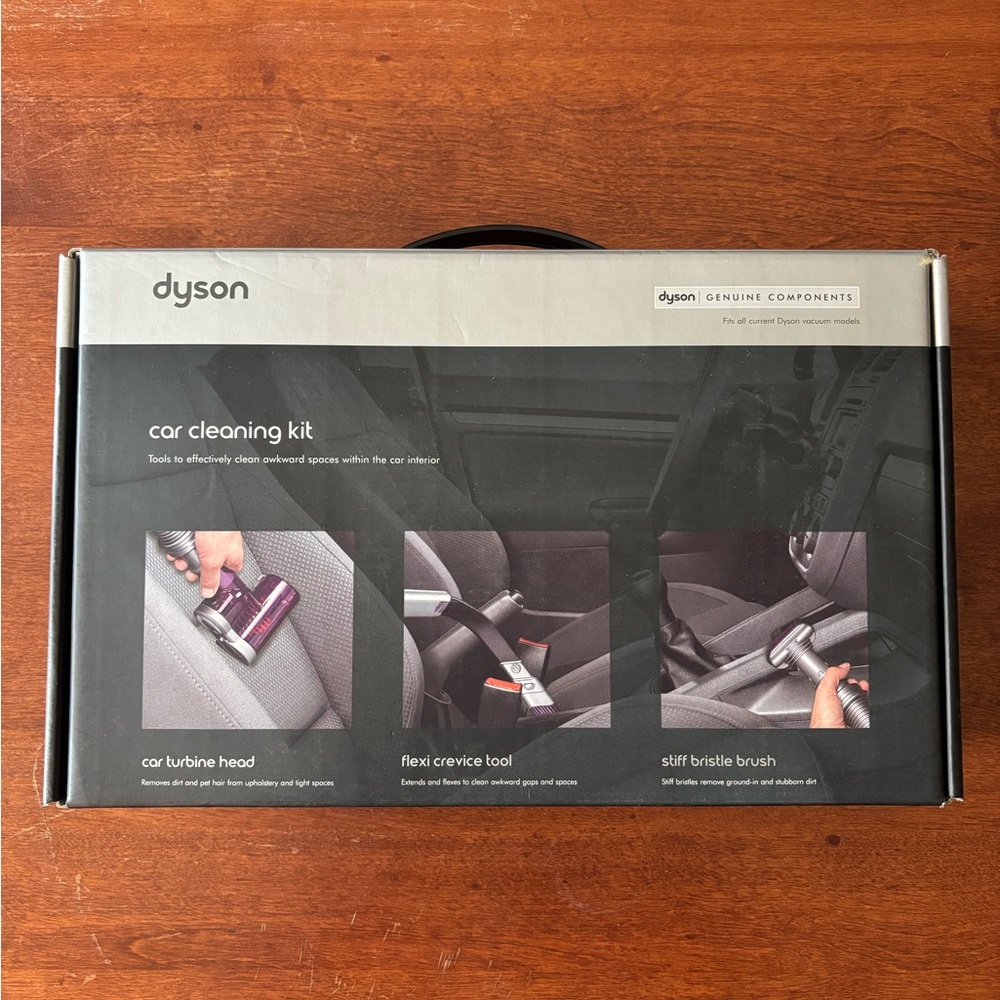 Dyson Car Cleaning Kit - Black, Silver, White